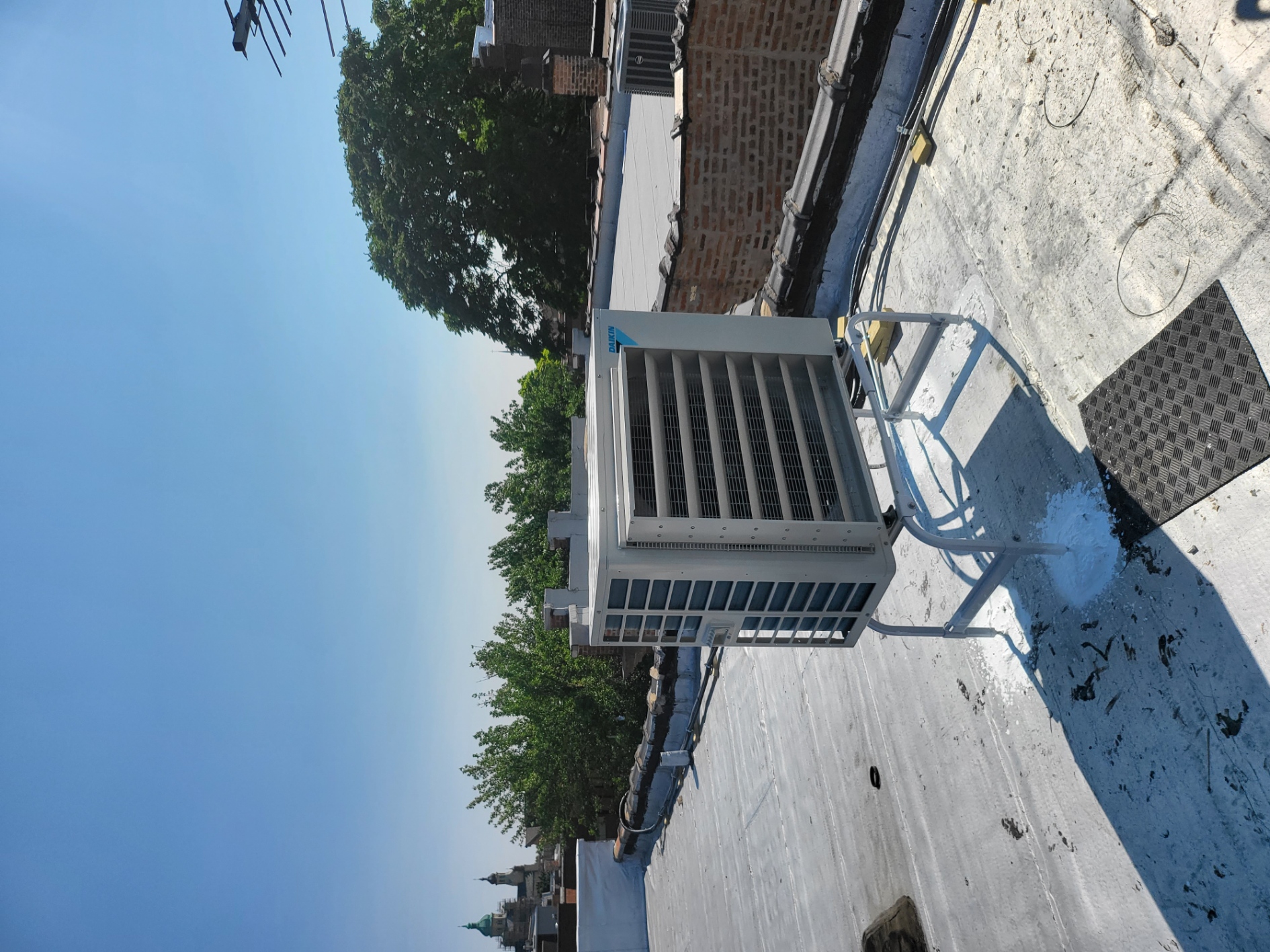 Image of Rescuetek HVAC/R Services service vans